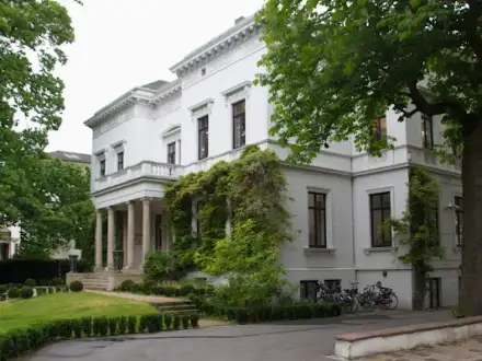 Ahlers & Vogel Rechtsanwälte PartG mbB