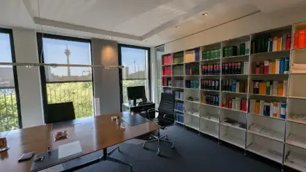 Foto von DR. IUR. CHRISTOPH NEUMEYER NOTAR