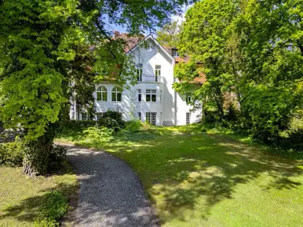 Notar R. Domröse - Notar in Potsdam-Babelsberg