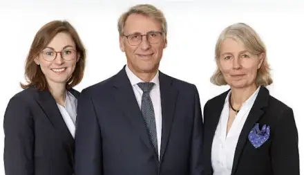 Foto von Notariat Schmiedestraße Hamburg. Tiedemann (Notar), Bahnsen (Notarin), Bialluch-von Allwörden anstelle Wenckstern.