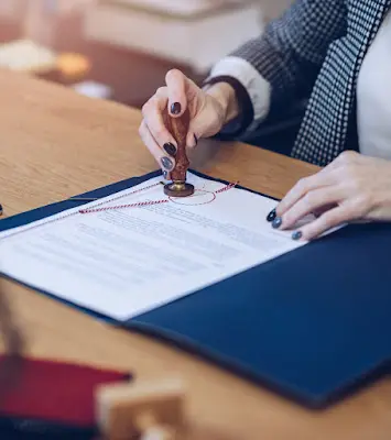 Foto von Notarin Dr. Erne Jessica Meise (Amtsnachfolgerin des Notar Tilman Herriger)