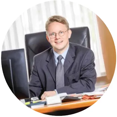 Foto von RECHTSANWALT UND NOTAR KAY-NIKLAS ELSAESSER, LL.M.